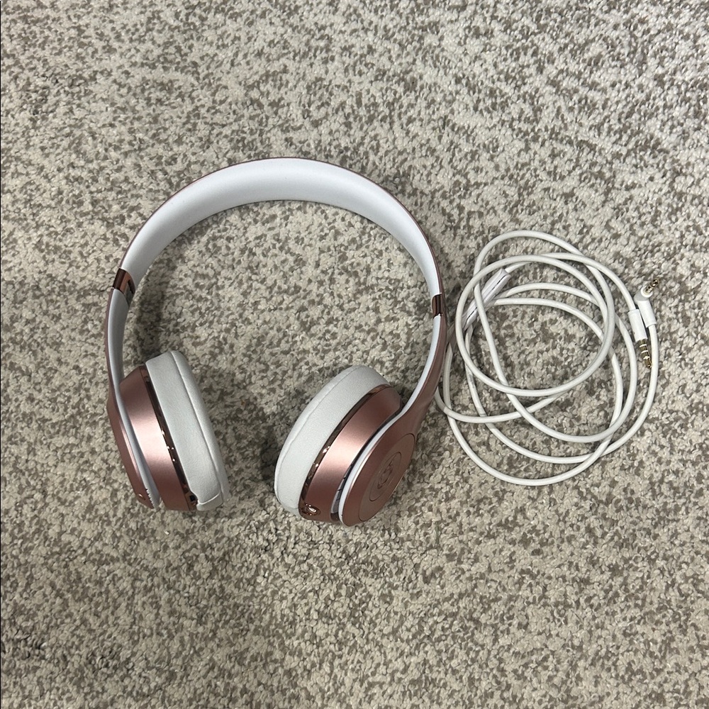 Sleek On-Ear Headphones in Rose Gold